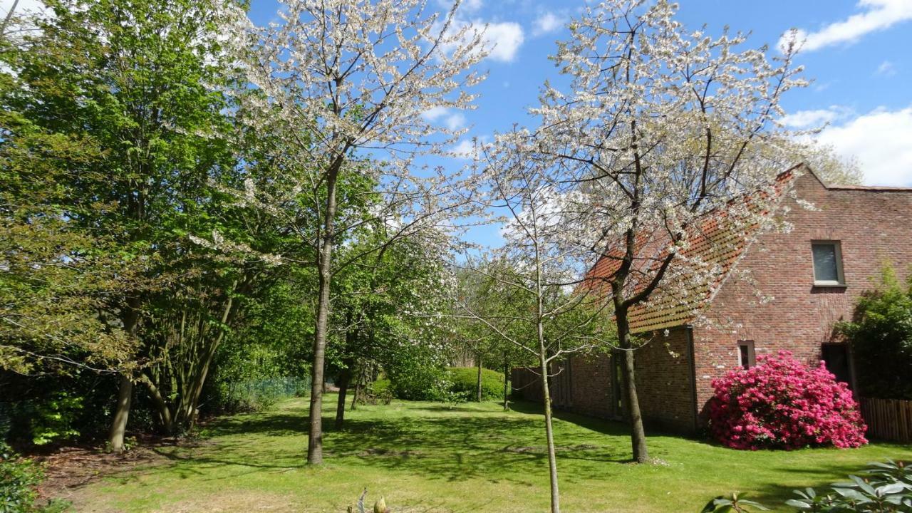 The Two Oaks Villa Hertsberge Exterior photo